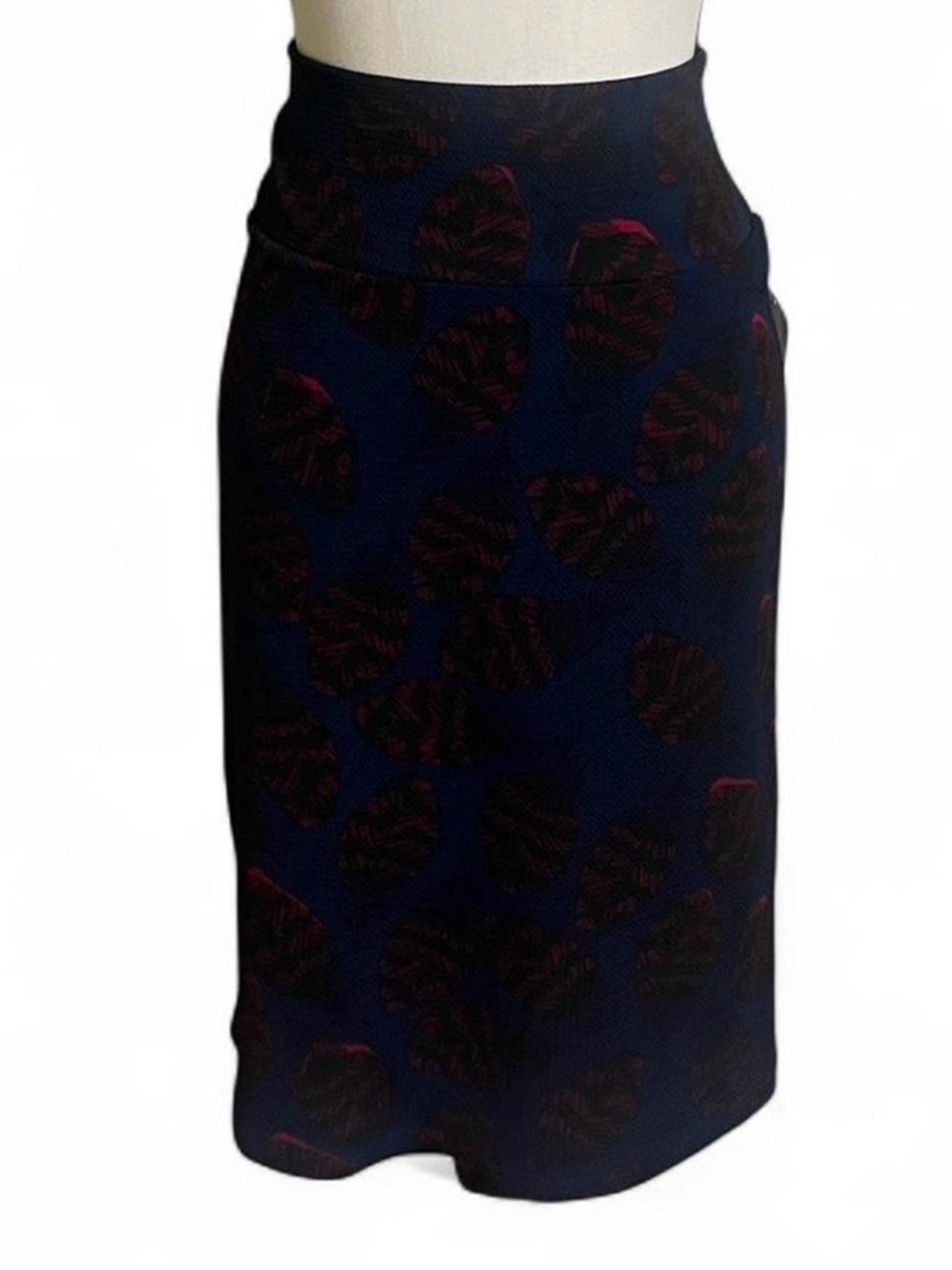 LuLaRoe Pencil Skirt Sz XL CASSIE Geometric Closet Staple Feminine High Waist